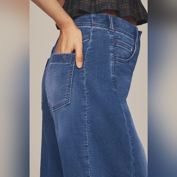 NWT The Adi Knit Mid-Rise Flare Jeans by Pilcro Size 33 In Frosted Blue Wash - Picture 8 of 8